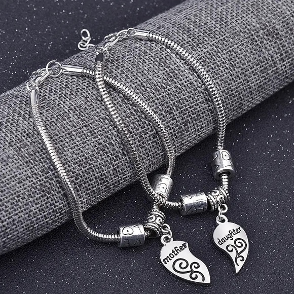 🩶Mother Daughter Loving Bond 2 Bracelet Hanging Half Heart Silver Bracelet Set! - Picture 6 of 10